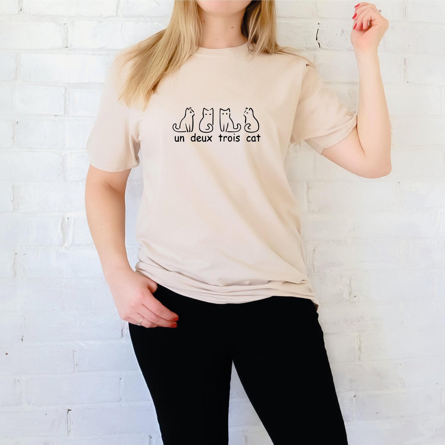 Un Deux Trois Cat Tee V6