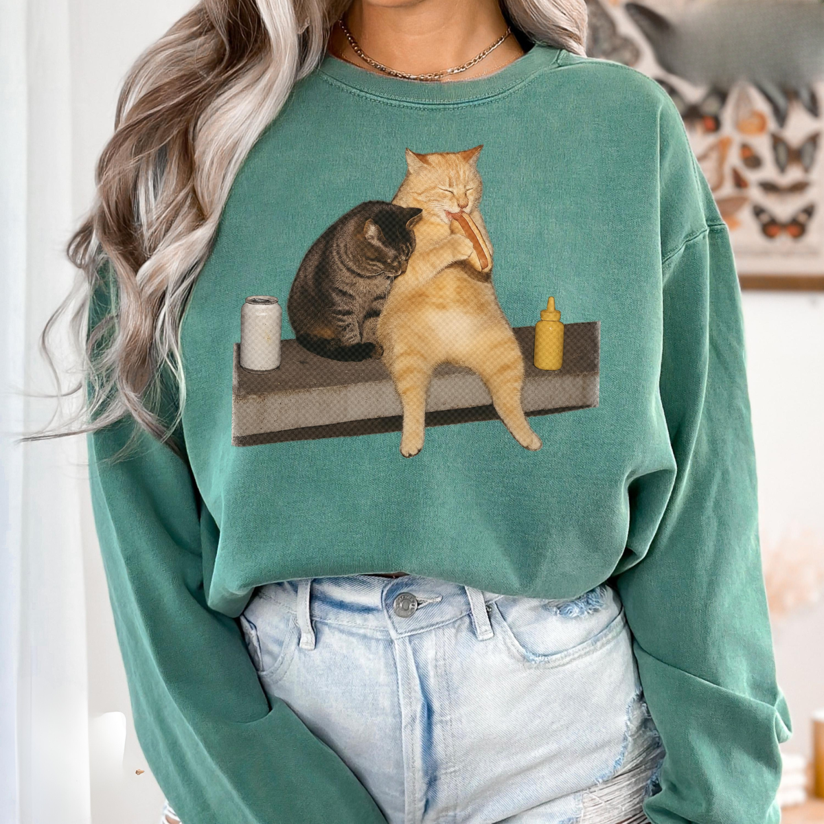 Cat Eating Hot Dog Sweatshirt V1