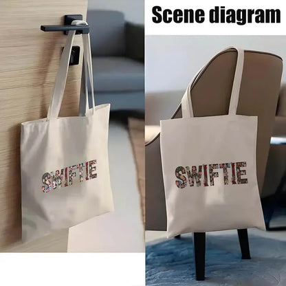 Cat's & Books Tote Bag