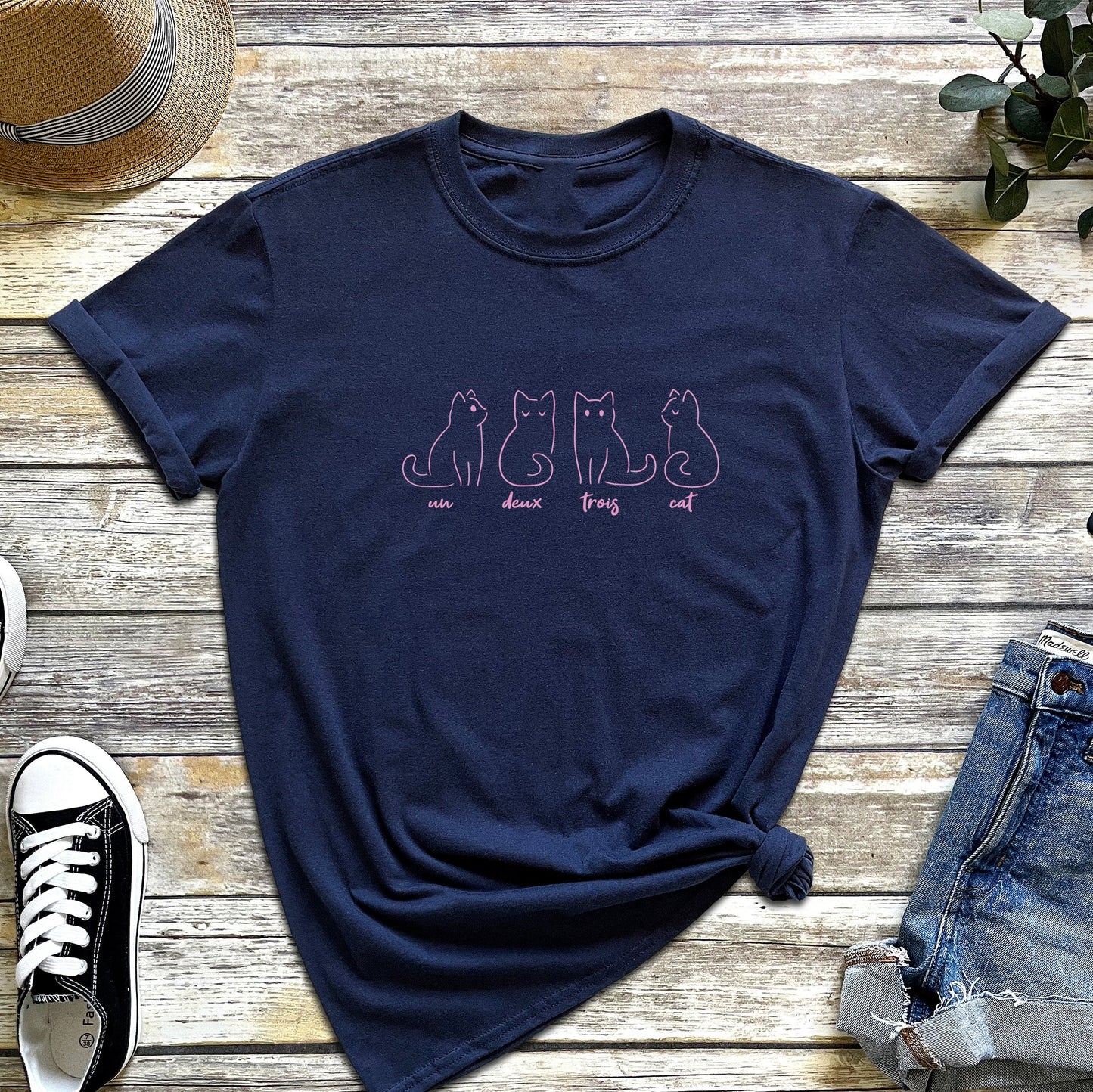 Un Deux Trois Cat Tee V13