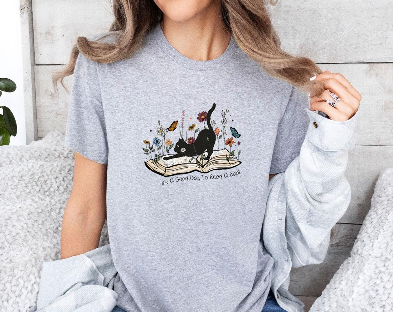 Read A Book Cat Tee V5